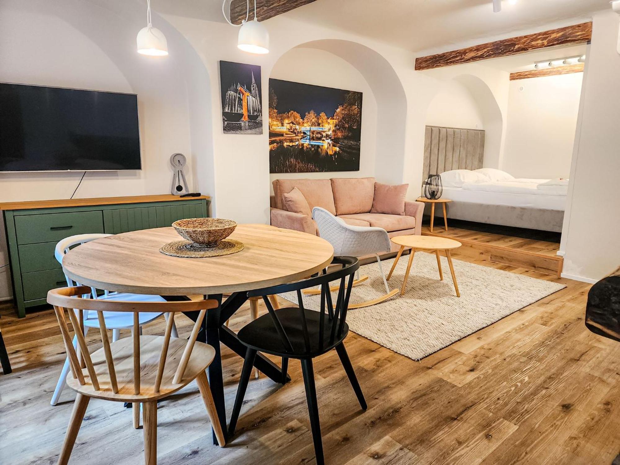 Apartmany Rangifer Plzen Luaran gambar